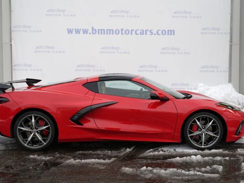 Used 2021 Chevrolet Corvette Stingray Preferred Cpe w/ Engine Appearance Package image 6