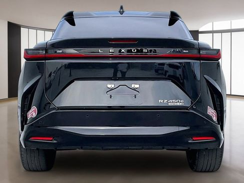 Used 2023 Lexus RZ 450e Premium w/ Accessory Package (2T) image 5