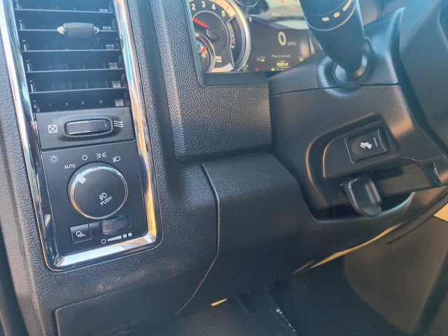 Used 2018 RAM 3500 Laramie AWD/4WD image 19