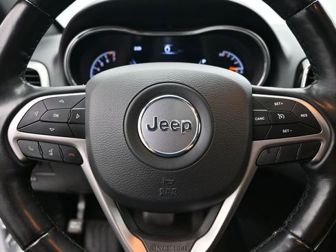 Used 2022 Jeep Grand Cherokee Limited w/ Tech Group image 13