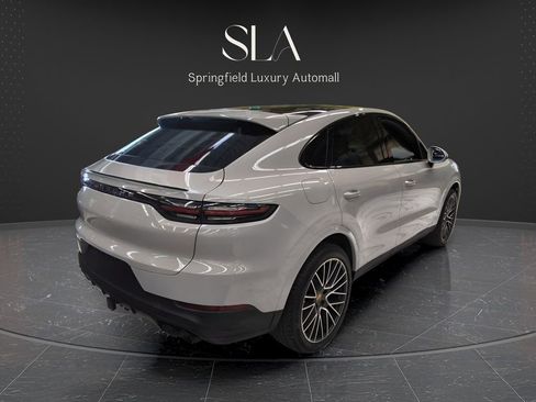 Used 2021 Porsche Cayenne Coupe AWD/4WD image 4