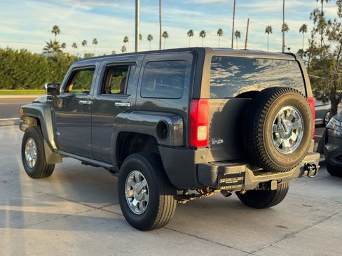 Used 2008 HUMMER H3 Luxury AWD/4WD image 8