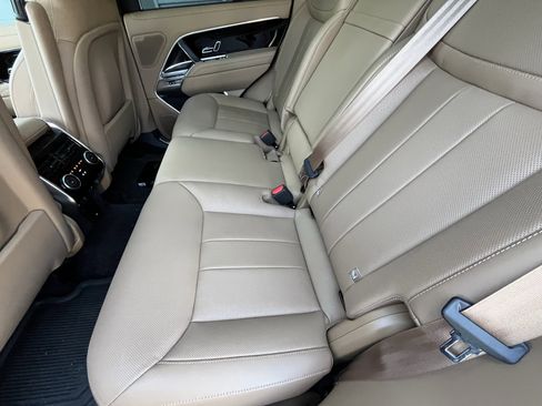 Used 2026 Land Rover Range Rover SE image 28