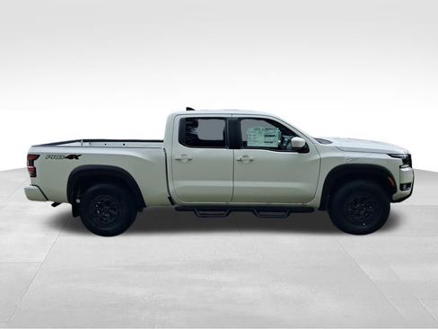 New 2025 Nissan Frontier PRO-4X image 7