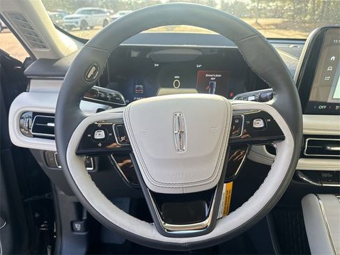 New 2026 Lincoln Aviator Reserve image 14