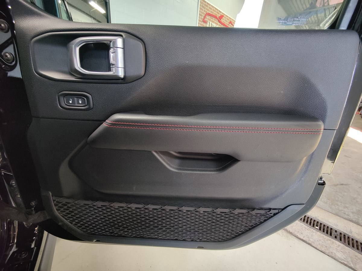 Used 2021 Jeep Wrangler Unlimited Rubicon AWD/4WD image 12