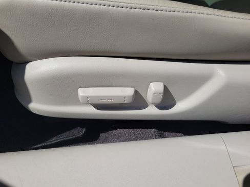 Used 2012 Acura TSX w/ Technology Package image 28