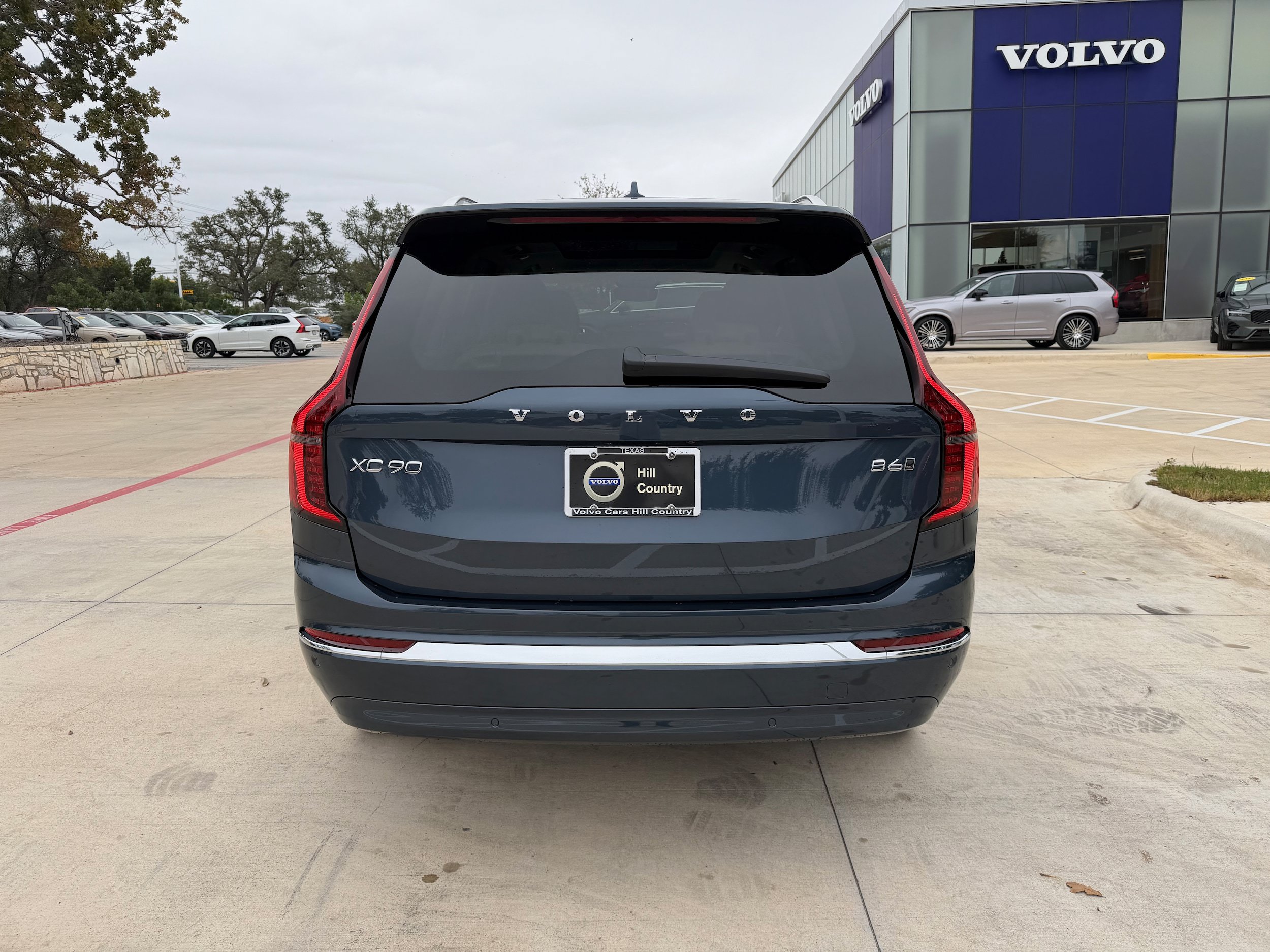 Used 2026 Volvo XC90 B6 Ultra w/ Protection Package AWD/4WD image 5