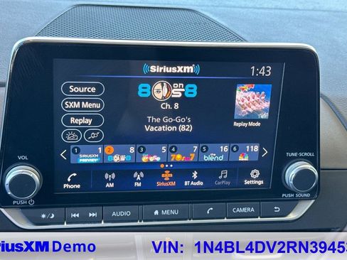 Used 2024 Nissan Altima 2.5 SV image 34