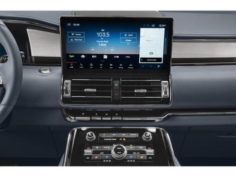 Used 2023 Lincoln Navigator Black Label AWD/4WD image 9