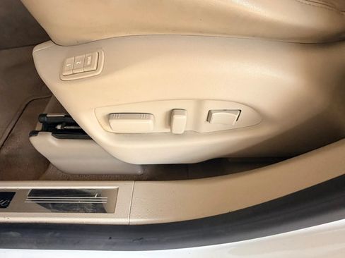 Used 2010 Cadillac SRX Luxury FWD image 25