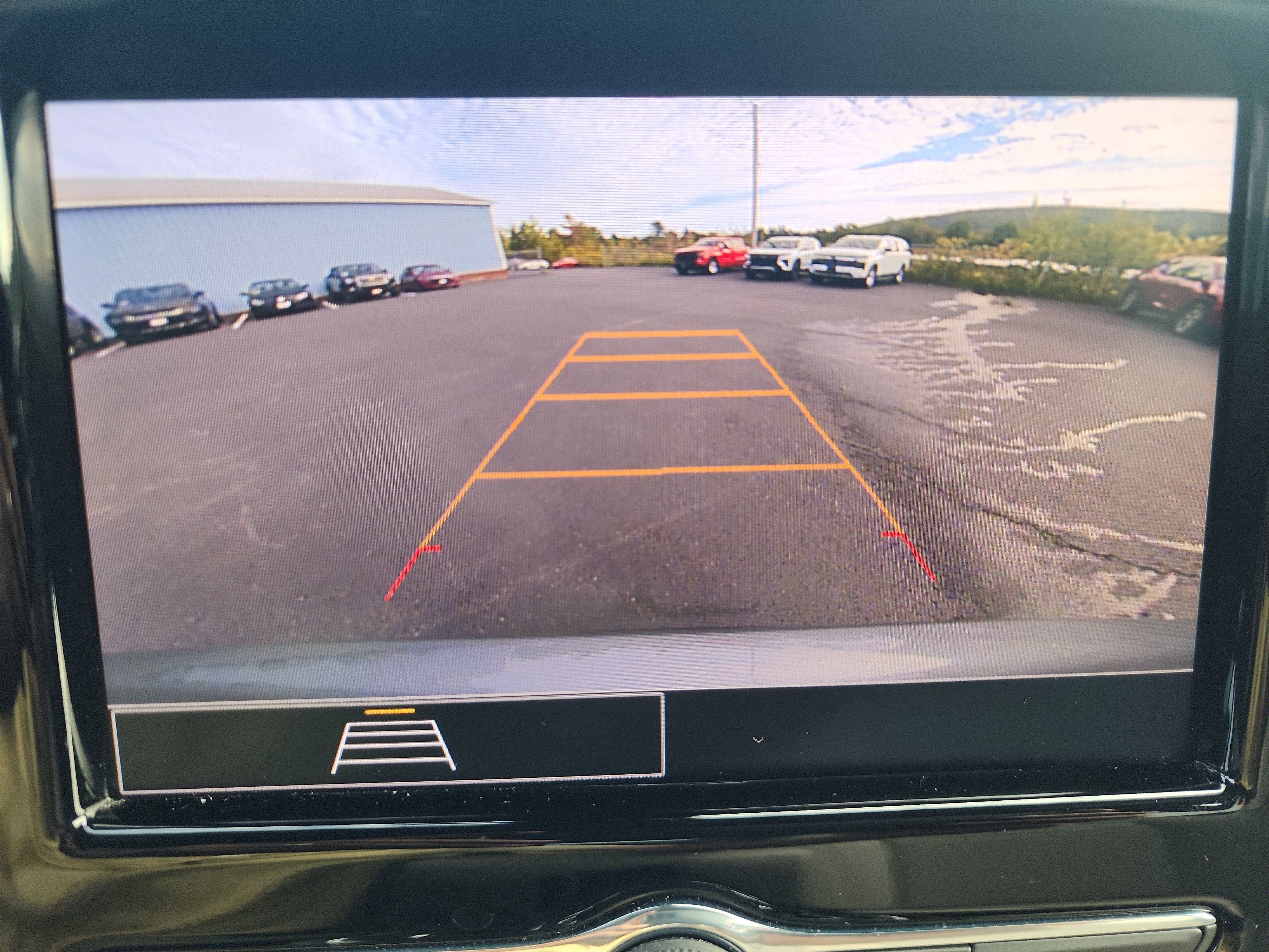 Certified 2023 Chevrolet Traverse LS AWD/4WD image 16