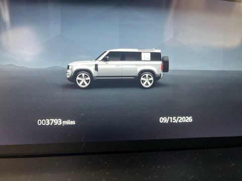 Used 2026 Land Rover Defender 110 X-Dynamic SE AWD/4WD image 10