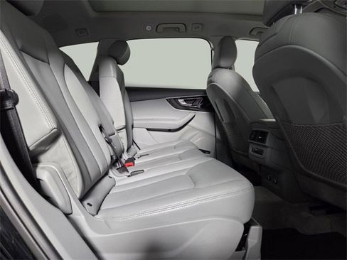Used 2019 Audi Q7 3.0T Premium Plus image 15