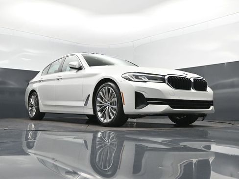 Certified 2023 BMW 530i w/ Convenience Package RWD image 44