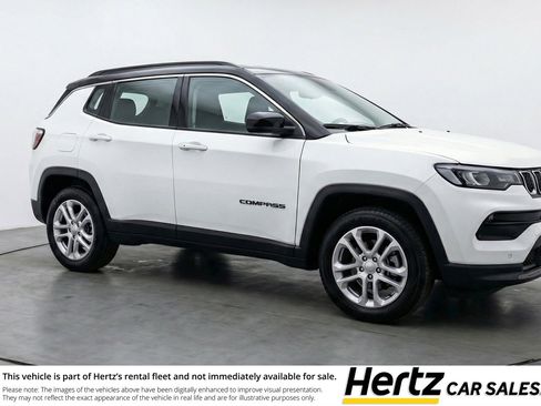 Used 2025 Jeep Compass Limited AWD/4WD image 1