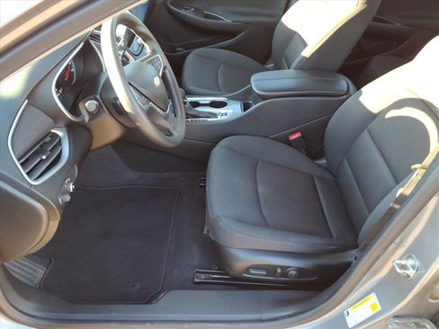Used 2023 Chevrolet Malibu LT image 11