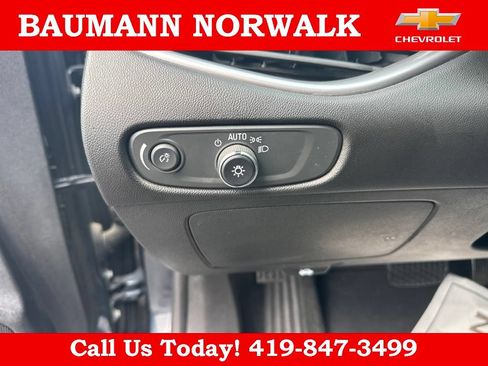 Used 2020 Chevrolet Malibu LS FWD image 15