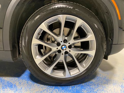 Used 2024 BMW X5 xDrive40i w/ Premium Package image 28