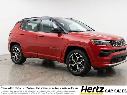 Used 2025 Jeep Compass Limited image 1