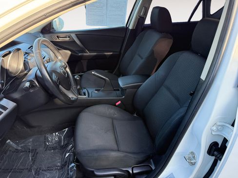 Used 2013 MAZDA MAZDA3 i Touring image 10