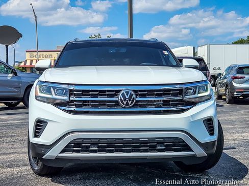 Used 2023 Volkswagen Atlas Cross Sport SE w/ Black Wheel Package AWD/4WD image 4