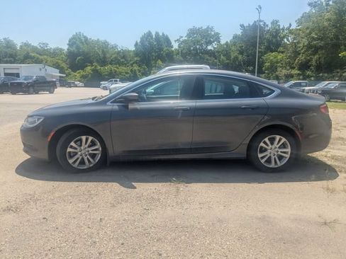 Used 2016 Chrysler 200 LX FWD image 3