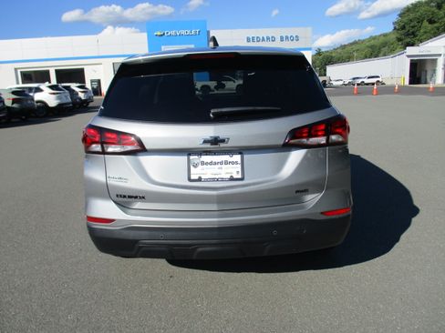 Used 2024 Chevrolet Equinox LS w/ LS Convenience Package AWD/4WD image 6