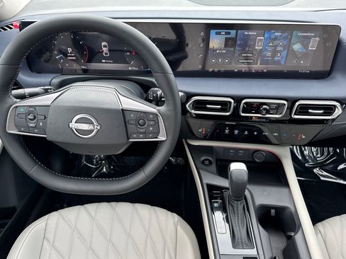 New 2026 Nissan Sentra SL w/ Floor Mat Package FWD image 17
