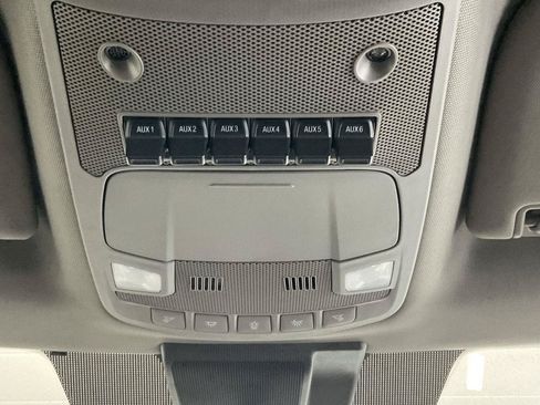 Used 2021 Ford F550 2WD Crew Cab Super Duty w/ XLT Value Package image 17