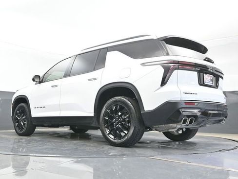 Used 2025 Chevrolet Traverse LT w/ Midnight/Sport Edition FWD image 22
