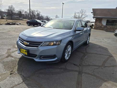 Used 2015 Chevrolet Impala LT w/ Convenience Package image 4