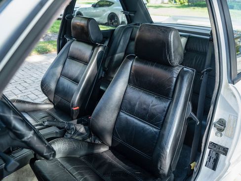 Used 1988 BMW M3 Coupe RWD image 29