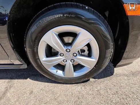 Used 2018 Honda Odyssey EX-L image 22