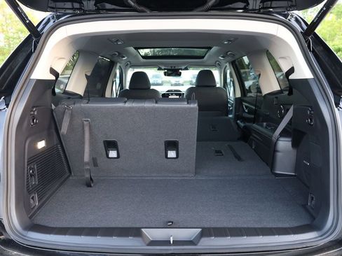 New 2026 Subaru Ascent Limited AWD/4WD image 8