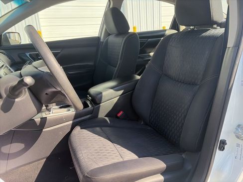 Used 2018 Nissan Altima 2.5 S w/ S Convenience Package image 12