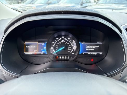 Used 2022 Ford Edge SEL w/ Convenience Package image 18