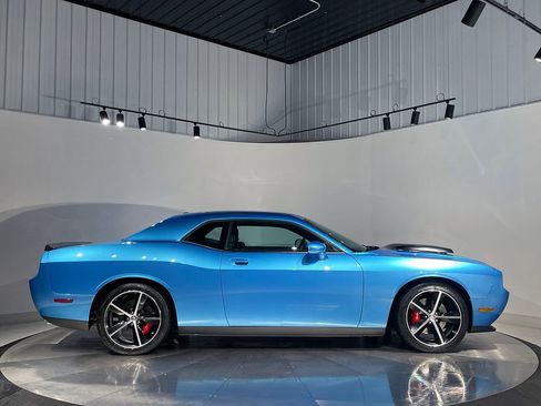 Used 2010 Dodge Challenger SRT8 w/ SRT Option Group II image 4