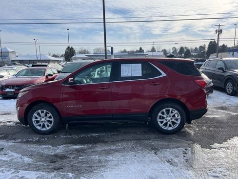 Used 2018 Chevrolet Equinox LT image 2