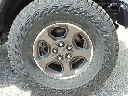 Used 2020 Jeep Gladiator Rubicon AWD/4WD image 23