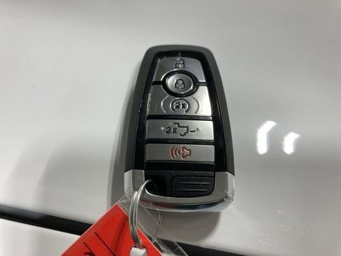 Used 2024 Ford F250 Lariat image 28