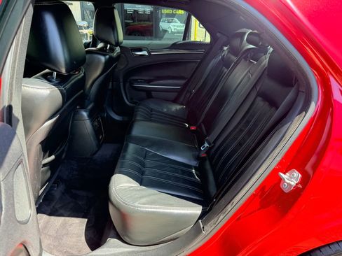 Used 2017 Chrysler 300 S RWD image 13