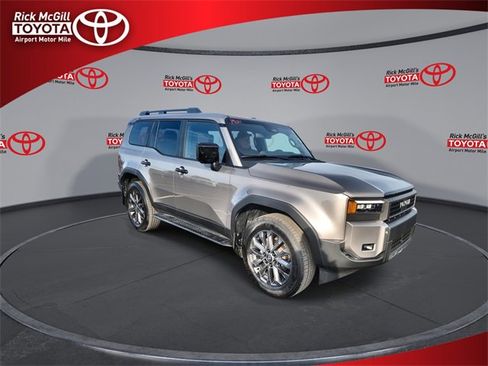 Used 2025 Toyota Land Cruiser image 2