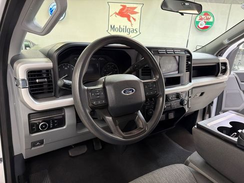 Used 2023 Ford F250 XL w/ STX Appearance Package AWD/4WD image 26