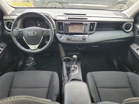 Used 2018 Toyota RAV4 XLE image 7