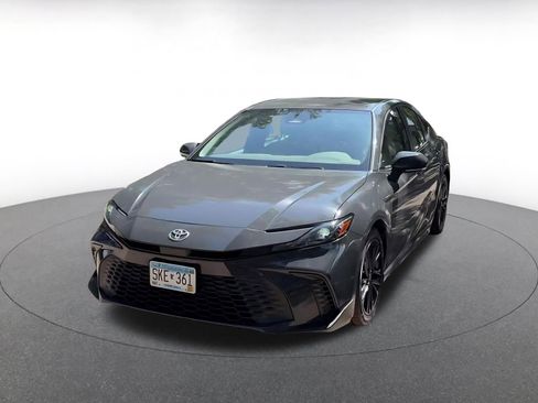 Used 2025 Toyota Camry SE FWD image 7