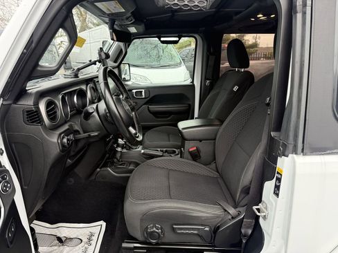 Used 2021 Jeep Wrangler Sport image 11