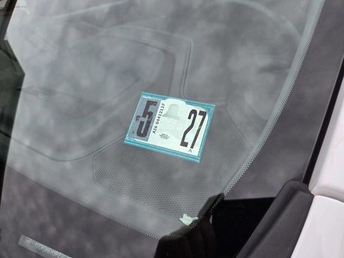 Used 2023 Chevrolet Silverado 1500 LT image 17