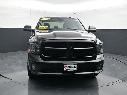 Used 2017 RAM 1500 Express w/ Black Ram 1500 Express Group AWD/4WD image 2