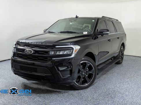 Used 2024 Ford Expedition Max Limited image 3